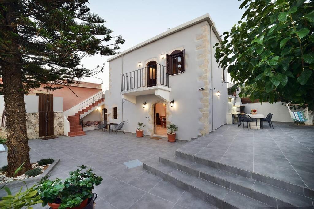 Villa Christini A Luxury Villa With Amazing Views Tzitzifés 外观 照片