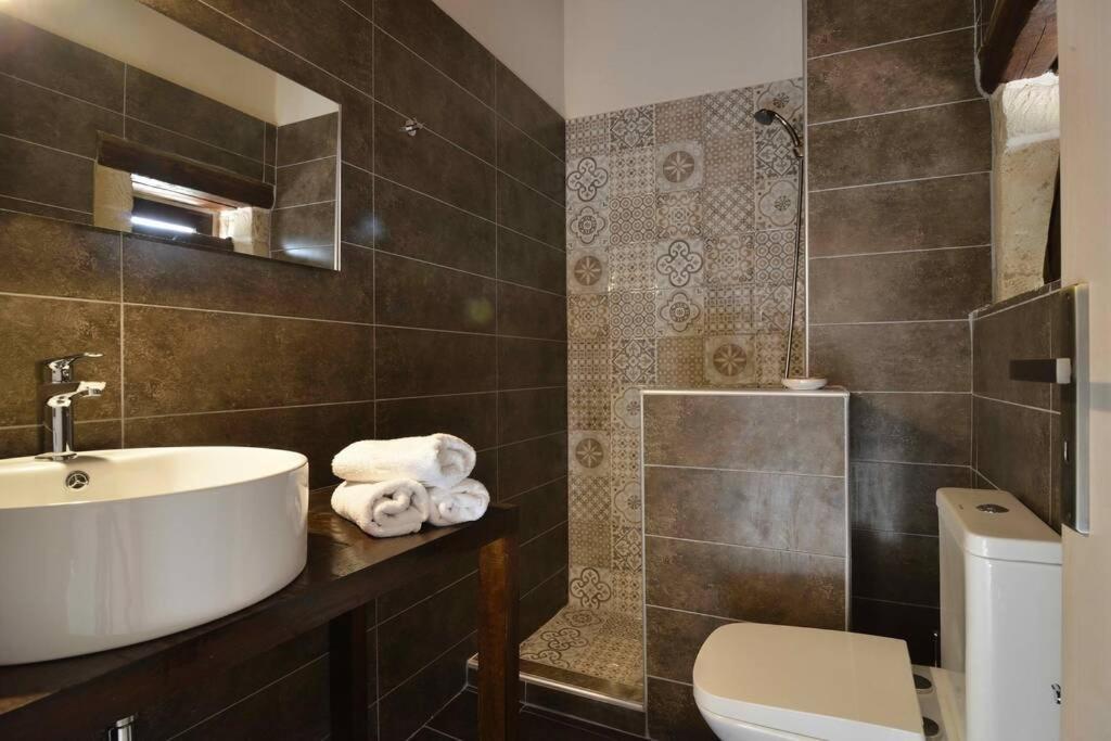 Villa Christini A Luxury Villa With Amazing Views Tzitzifés 外观 照片